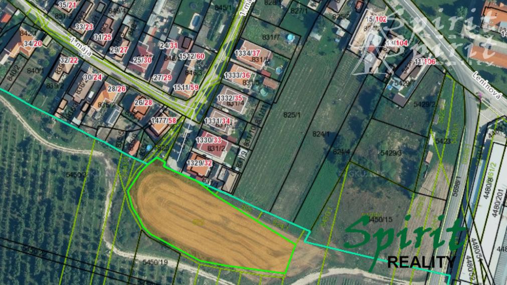 PREDAJ INVESTIČNÉHO POZEMKU v INTRAVILÁNE OBCE s UPI na  5 domov