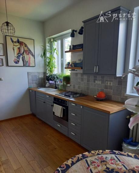 Na prenájom štýlový, priestranný dvojizbový byt na Dohnalovej - Staré Mesto