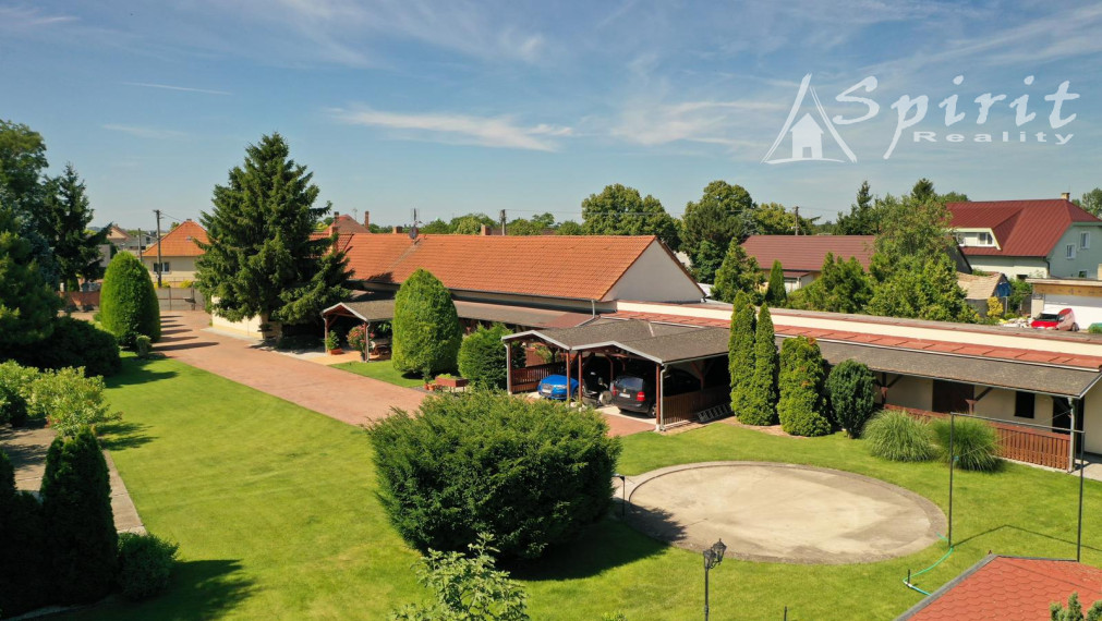 PREDAJ DVOJGENERAČNÉHO ROD. DOMU S HISTÓRIOU RODU OLGYAYOVCOV - VHODNÝ AJ AKO ROD. PENZIÓN