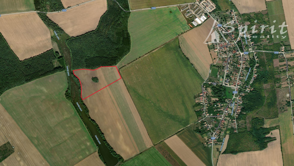 NA PREDAJ - INVESTIČNÝ POZEMOK - orná pôda