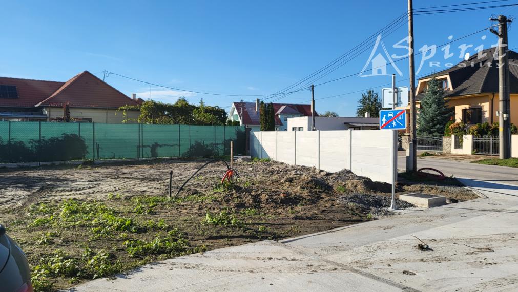 Pozemky na predaj - cca 7a