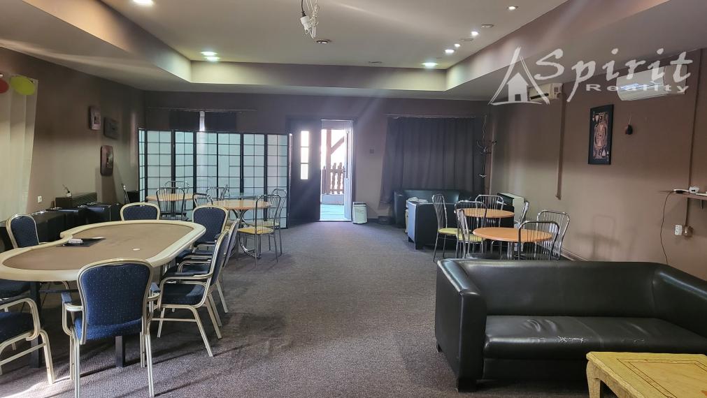 Ponúkame na PREDAJ rodinný dom v centre obce Veľké Úľany