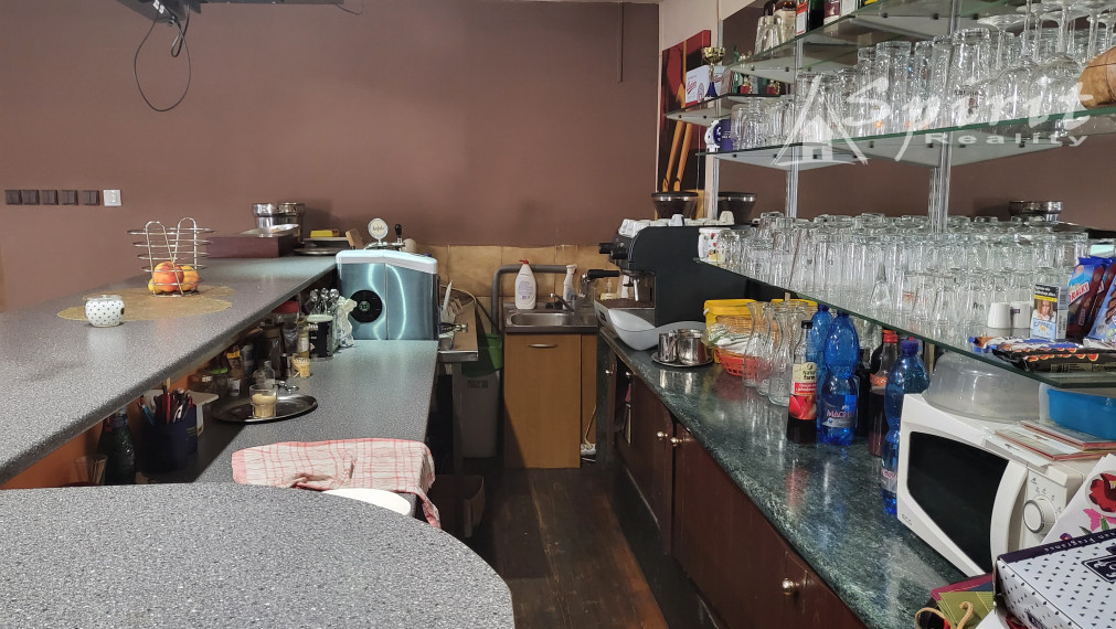 Ponúkame na PREDAJ rodinný dom v centre obce Veľké Úľany