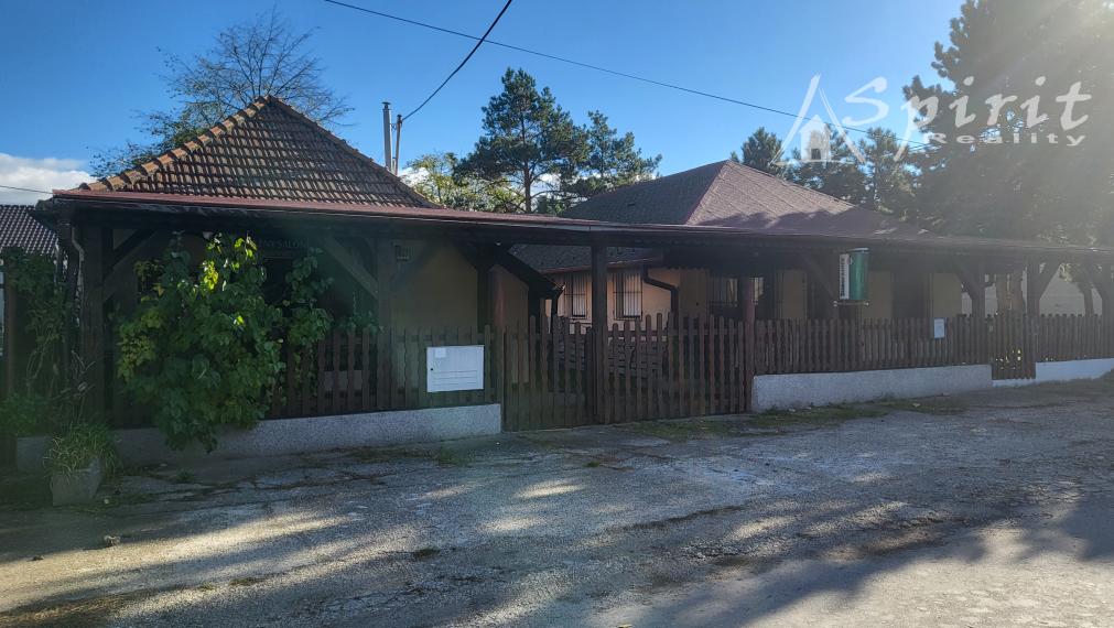 Ponúkame na PREDAJ rodinný dom v centre obce Veľké Úľany