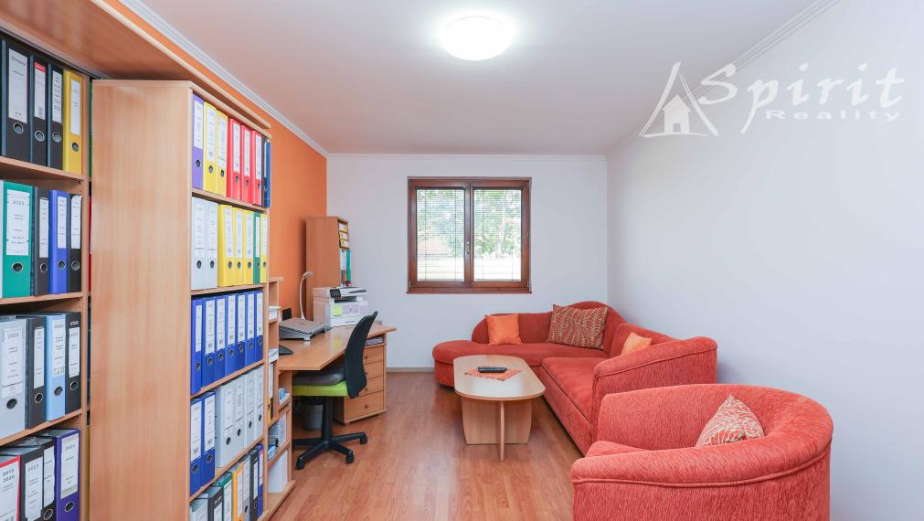 Výnimočná ponuka - 7izb. priestranný RD s 2gáražou na 36á pozemku