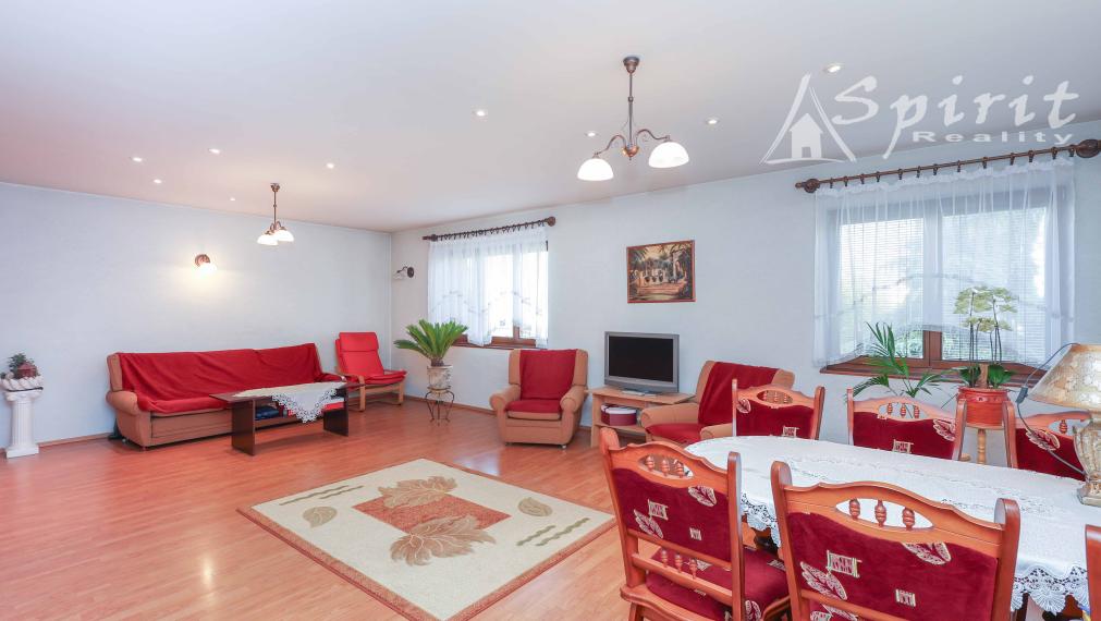 Výnimočná ponuka - 7izb. priestranný RD s 2gáražou na 36á pozemku