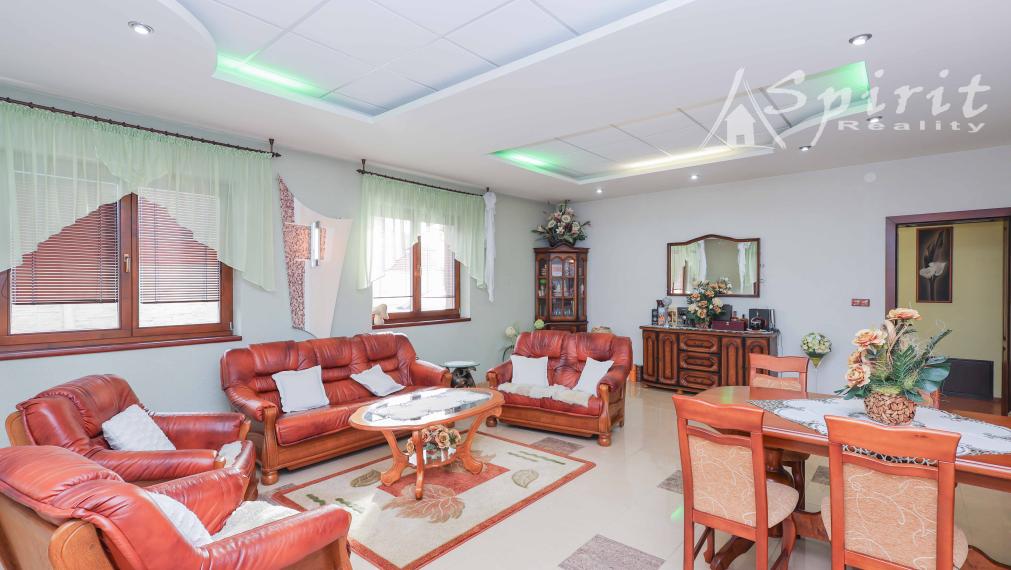 Výnimočná ponuka - 7izb. priestranný RD s 2gáražou na 36á pozemku