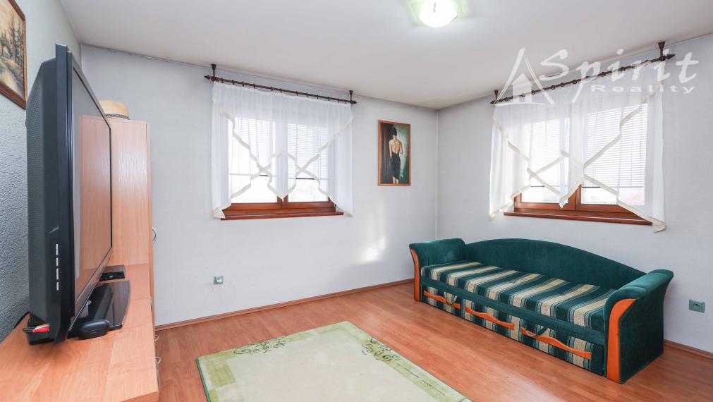 Výnimočná ponuka - 7izb. priestranný RD s 2gáražou na 36á pozemku