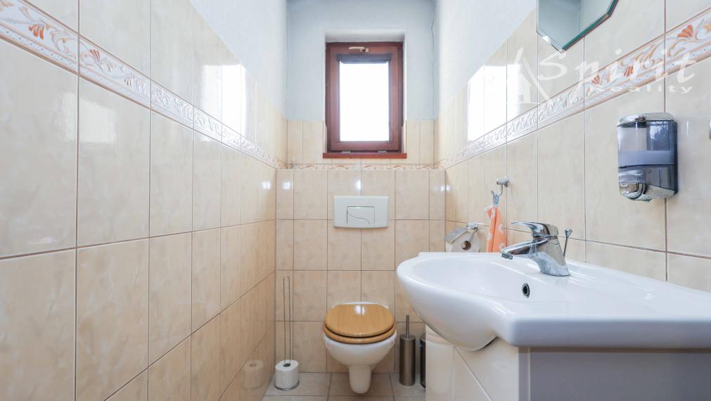 Výnimočná ponuka - 7izb. priestranný RD s 2gáražou na 36á pozemku