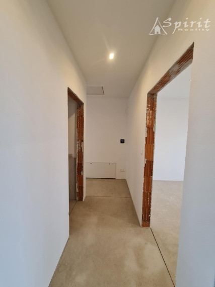 Na predaj: Moderný dom v obci Veľké Úľany – Ekoosada, novostavba (holodom)