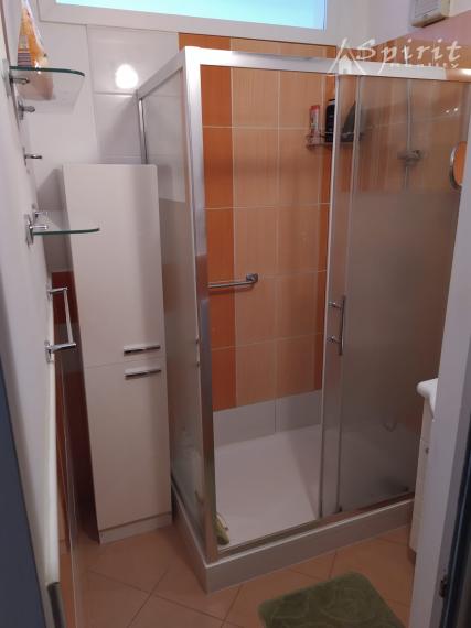 Na prenájom priestranný 3-izbový byt s loggiou – pripravený na okamžité nasťahovanie!