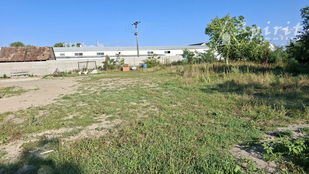 Stavebný pozemok 666 m² na Dlhej (Leninovej) ulici, Veľké Úľany – tichá lokalita na konci obce