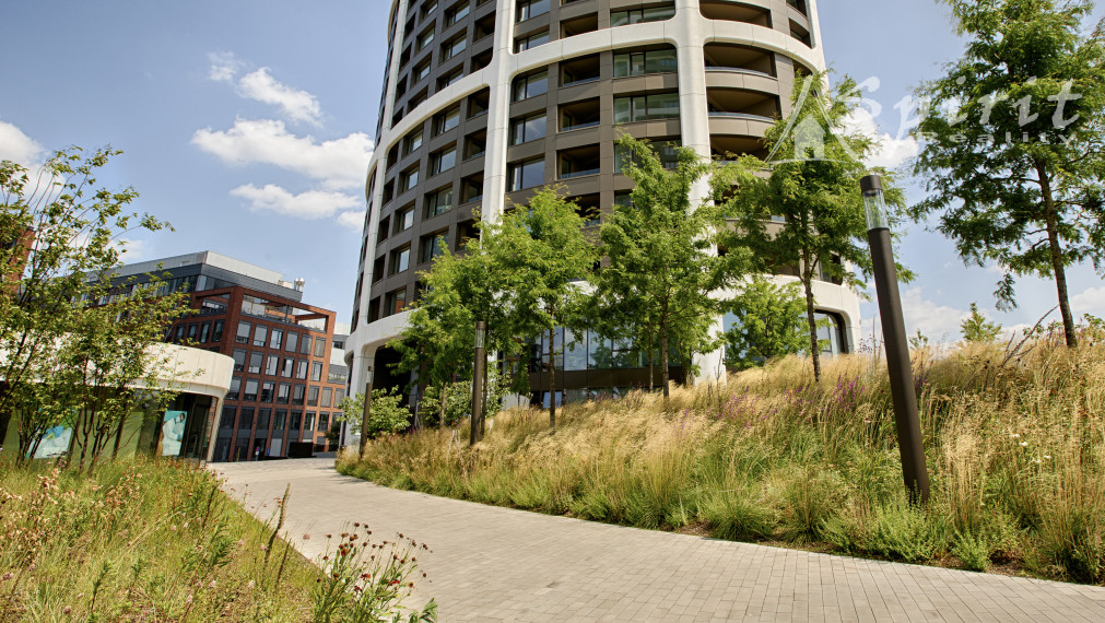 Luxusný 2-izbový byt na prenájom v SKY PARK, Bratislava-Staré Mesto