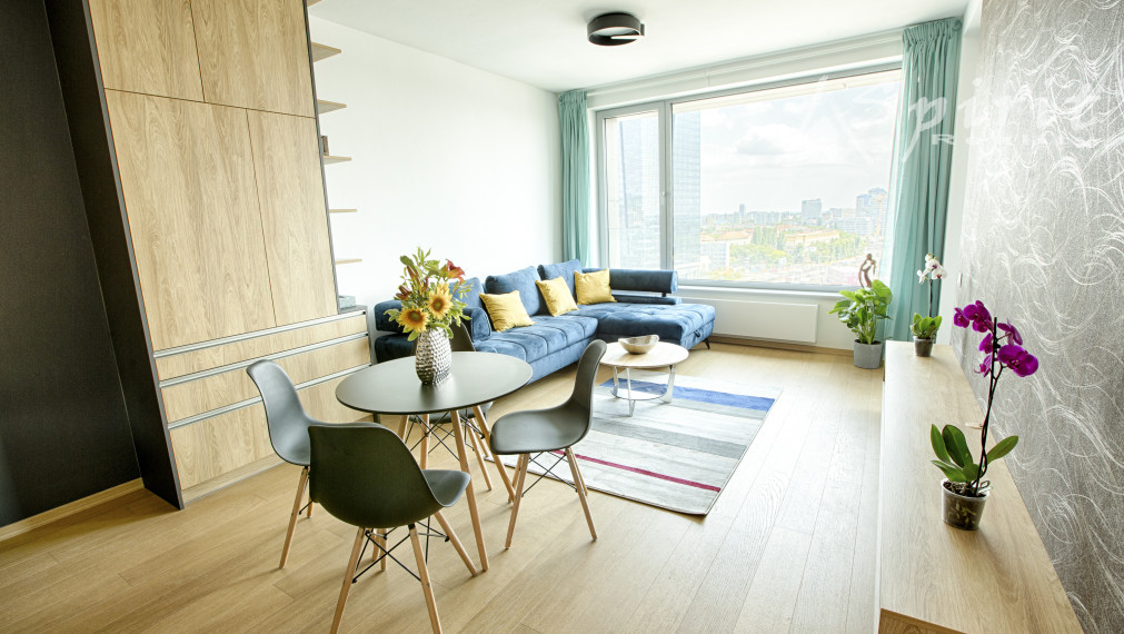 Luxusný 2-izbový byt na prenájom v SKY PARK, Bratislava-Staré Mesto