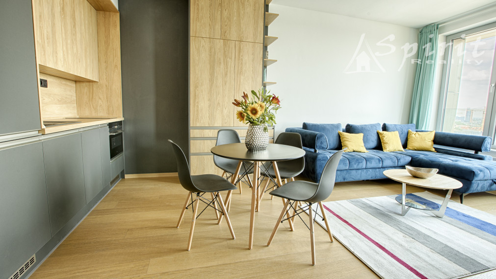 Luxusný 2-izbový byt na prenájom v SKY PARK, Bratislava-Staré Mesto