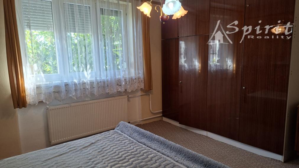 Na predaj priestranný 4-izbový rodinný dom vo Veľkých Úľanoch