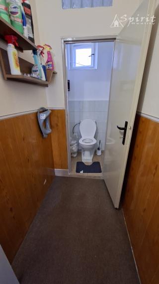 Na predaj priestranný 4-izbový rodinný dom vo Veľkých Úľanoch