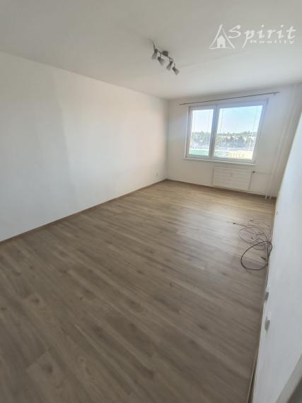 PREDAJ - 2-izbový byt po rekonštrukcii, 66,8 m² – Nové Zámky