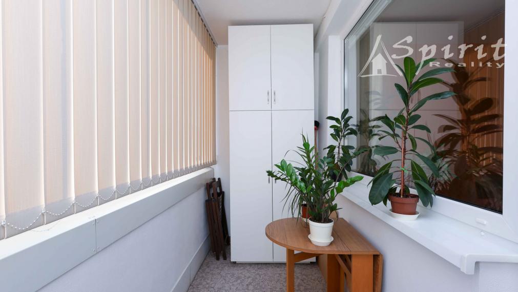 REZERVOVANÝ - Na predaj: priestranný 3-izbový byt s výhľadom do parku – Jégého ulica, Ružinov, BA, s garážovým státim