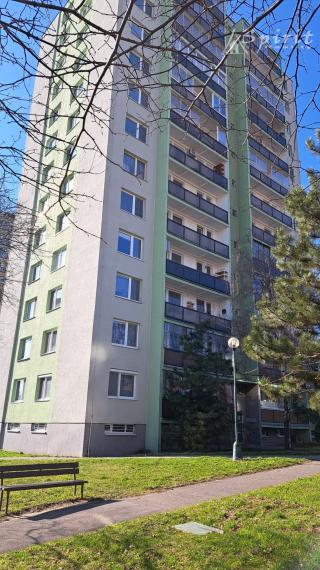 Na prenájom: Praktický 3-izbový byt s balkónom v Rači – Jurkovičova ulica