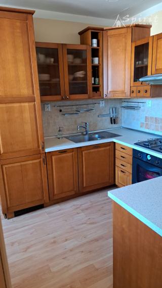 Na prenájom: Praktický 3-izbový byt s balkónom v Rači – Jurkovičova ulica