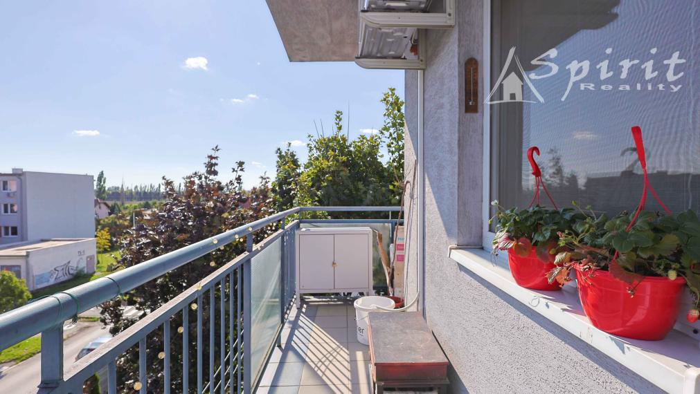 REZERVOVANÝ - Ponúkame na predaj 2 izb. byt v obľúbenej lokalite Senca