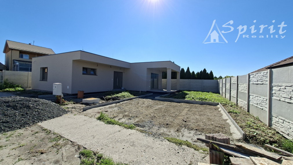 NOVOSTAVBA 3izb.RD v tichej uličke obce Veľké Úľany