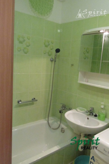 Ponúkame praktickú garsónku neďaleko vinohradov