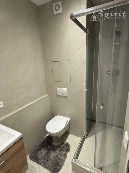 Na prenájom moderne zrekonšturovaný 2 izb. byt Ružinov