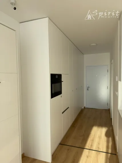 Na prenájom šikovný 1 izb. byt v novostavbe - Ružinov