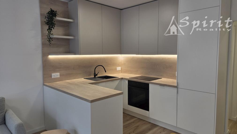 Na prenájom: Kompletne zrekonštruovaný 3-izbový byt v srdci Ružinova – Narcisová ulica