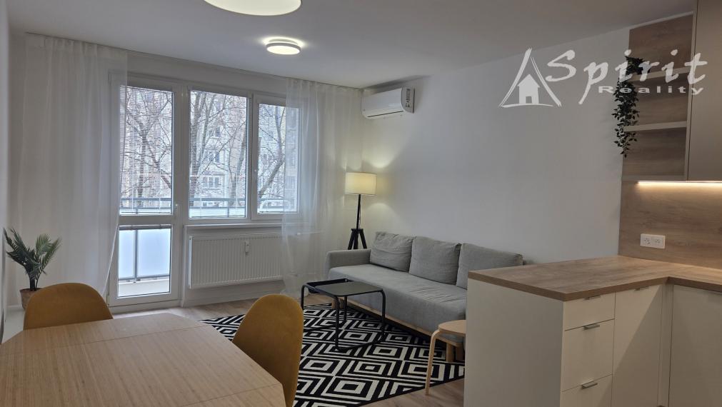 Na prenájom: Kompletne zrekonštruovaný 3-izbový byt v srdci Ružinova – Narcisová ulica