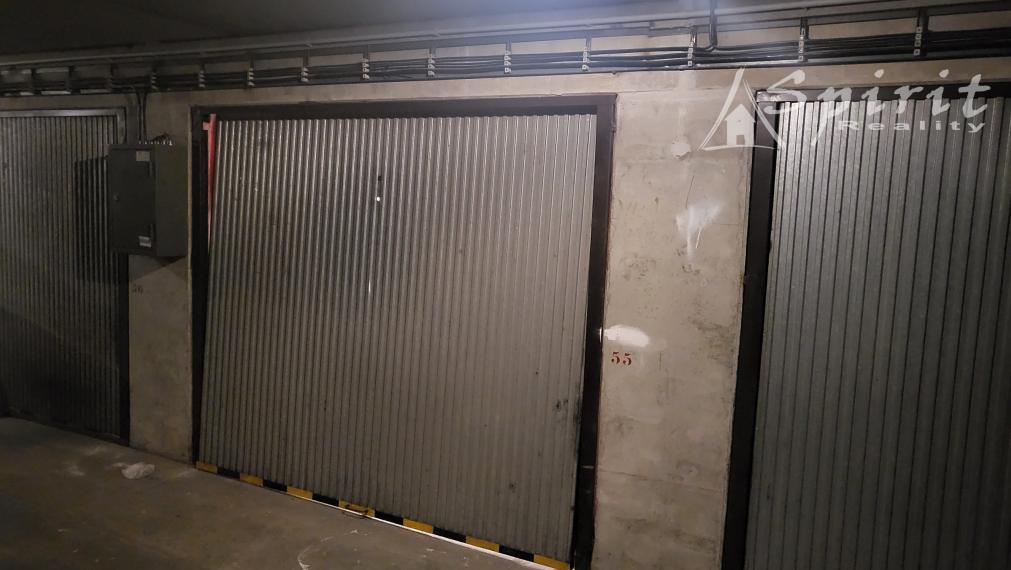 Na prenájom uzamykateľná garáž, uzatvorený areál s 24h.službou