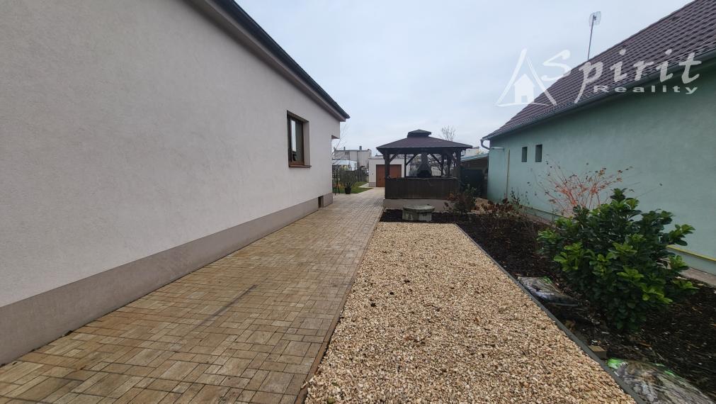 PRENÁJOM: 6 izb. RD v obci Veľké Úľany - komplet zrekonštruovaný