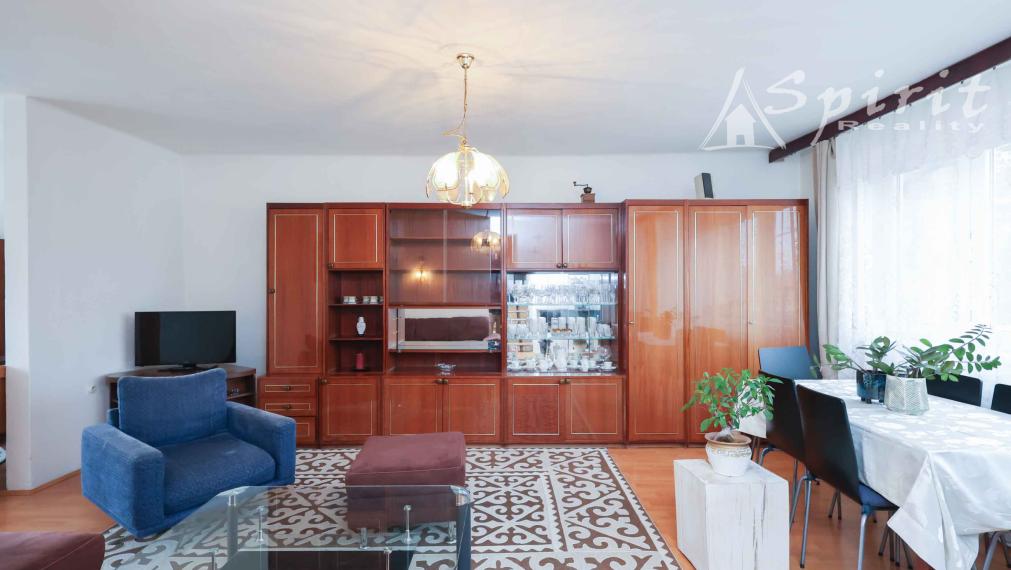 Ideálny rodinný dom s garážou a veľkým priestorom – Veľké Úľany