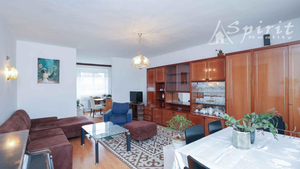 Ideálny rodinný dom s garážou a veľkým priestorom – Veľké Úľany