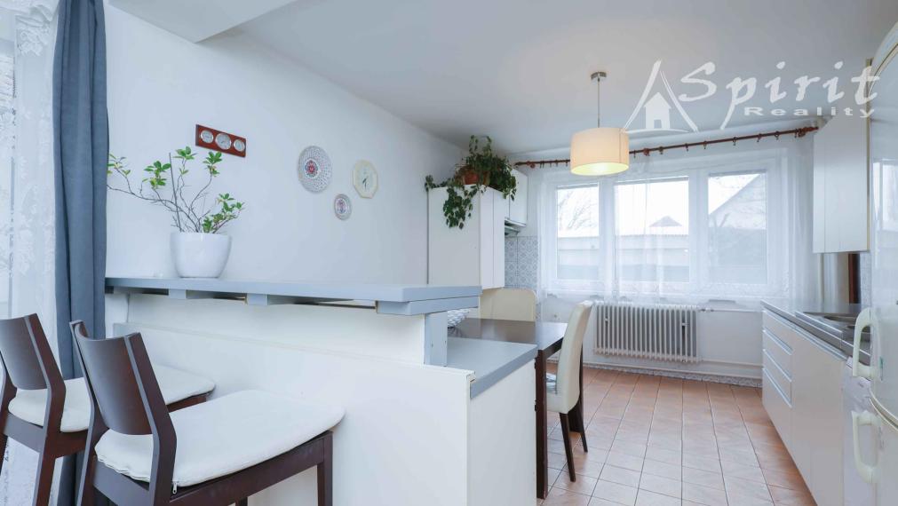 Ideálny rodinný dom s garážou a veľkým priestorom – Veľké Úľany