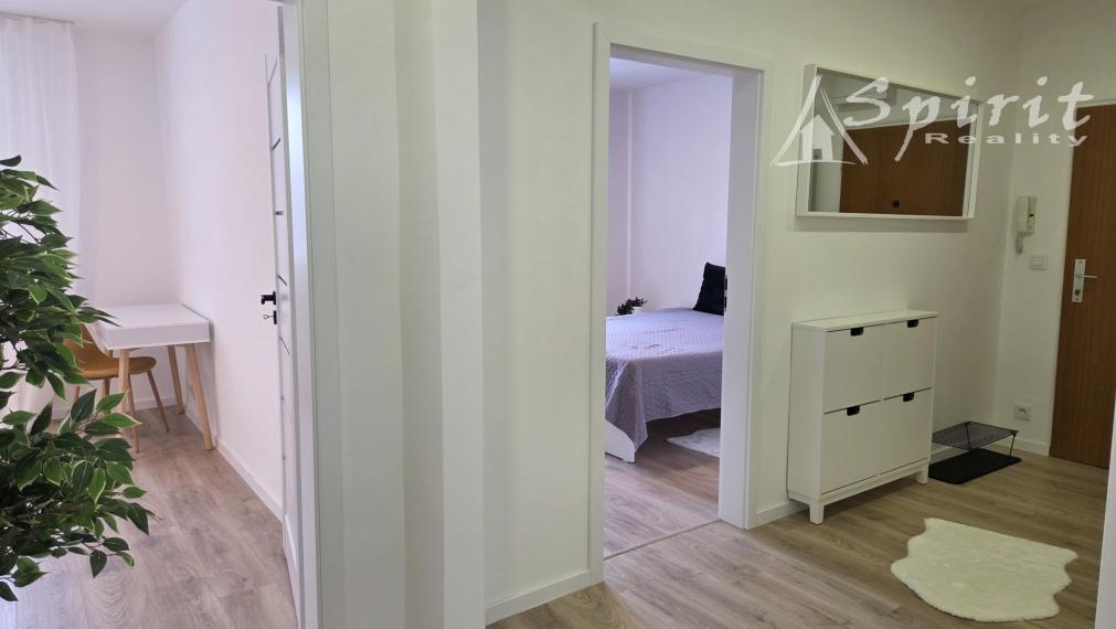 Prenájom 3izb. bytu, práve zrekonštruovaný - pri RETRE