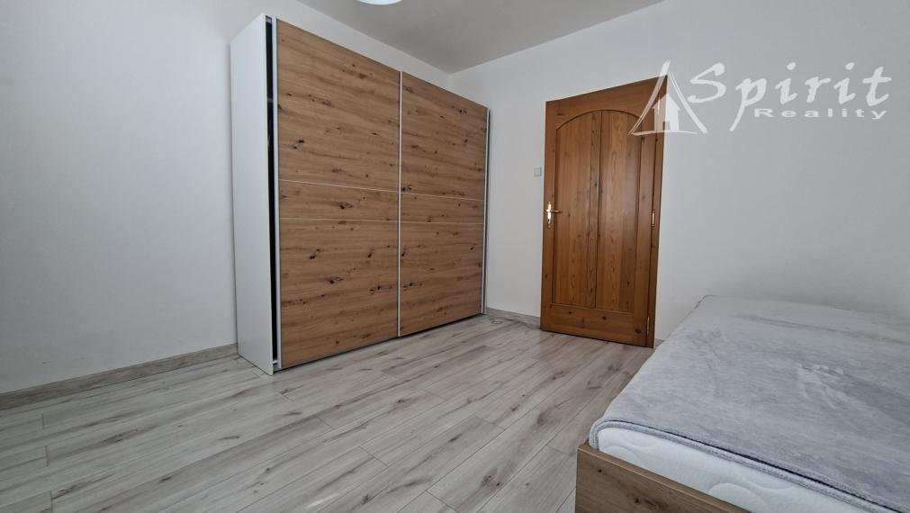 Prenájom: 3izb.byt Dúbravka Sekurisova, od 15.04.