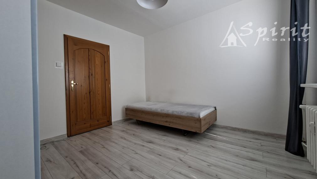 Prenájom: 3izb.byt Dúbravka Sekurisova, od 15.04.