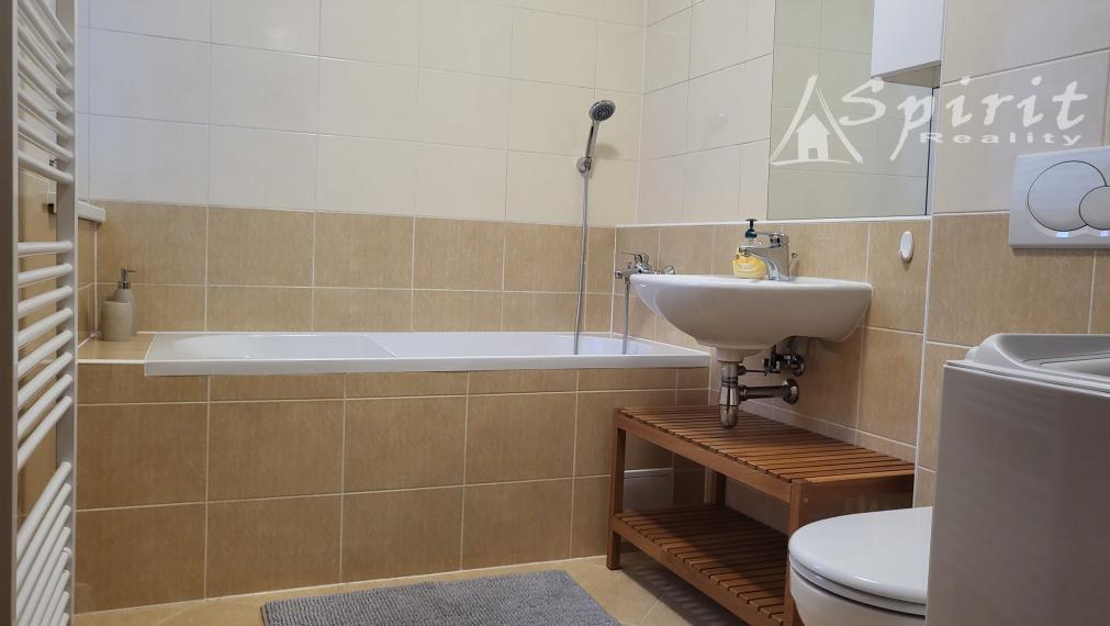 Ponúkame na prenájom 2izb. byt neďaleko OC RETRO