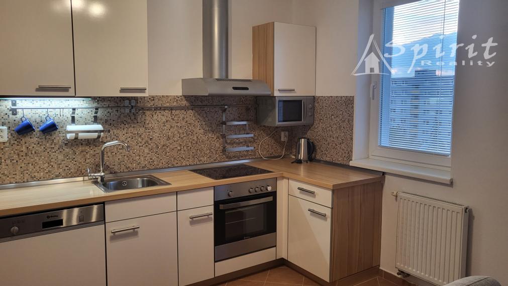 Ponúkame na prenájom 2izb. byt neďaleko OC RETRO