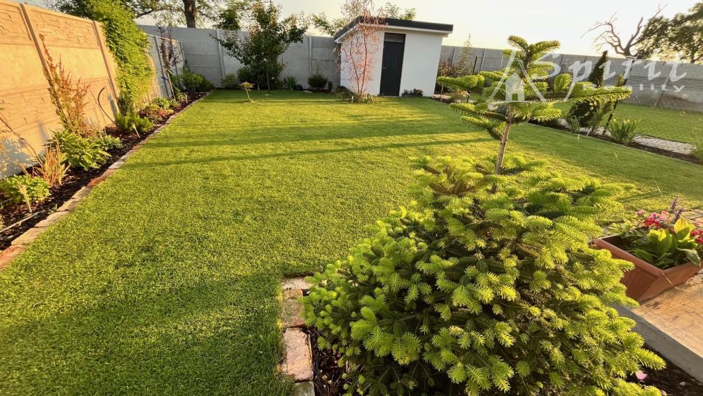 Bývajte ako v dome – 3-izbový byt so záhradou, terasou a parkovaním pre 2 autá