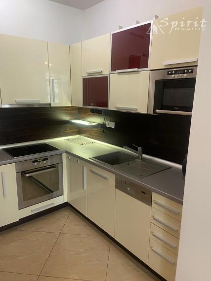 Prenájom: 2izb. byt v Starom Meste