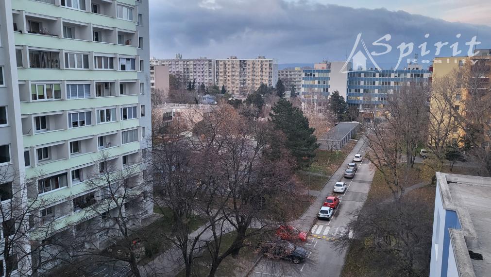 2izb byt pre NC RETRO - Ružinov - prenájom