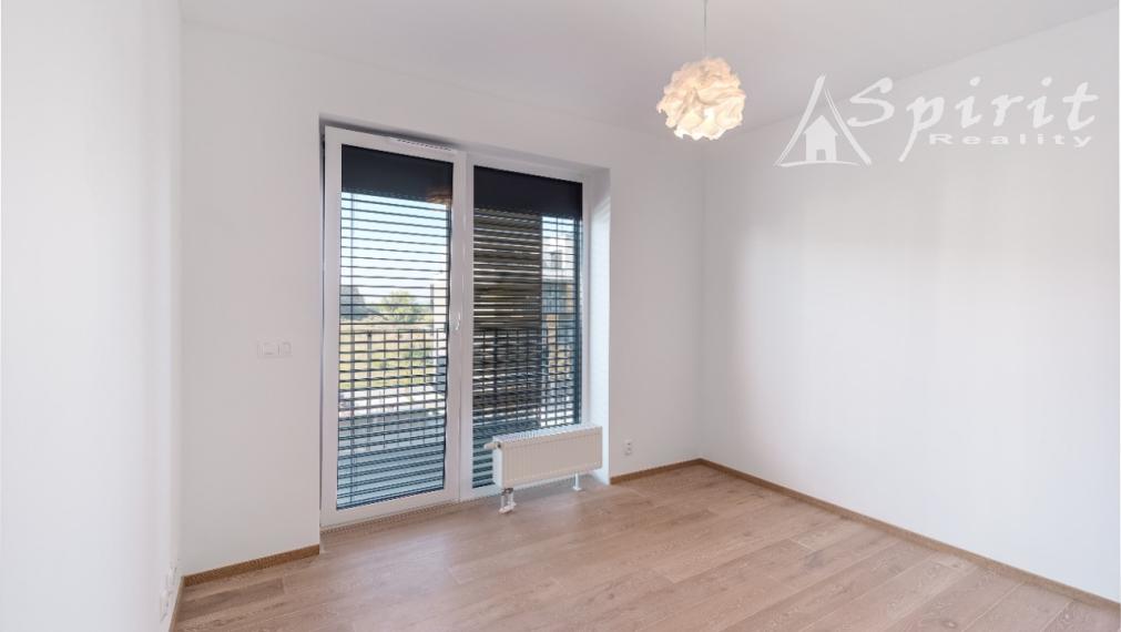 Moderný 3-izbový byt s klimatizáciou v obľúbených Slnečniciach – Viladomy