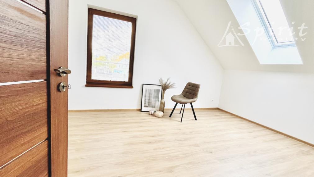 PRENÁJOM krásneho 3izb. bytu v centre obce Veľké Úľany