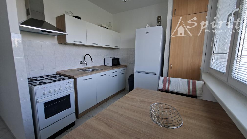 Ponúkame na prenájom praktický 3 izb. byt v Dúbravke