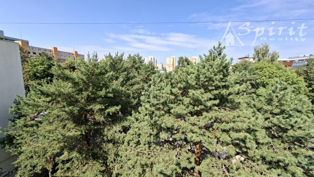 Ponúkame na prenájom praktický 3 izb. byt v Dúbravke