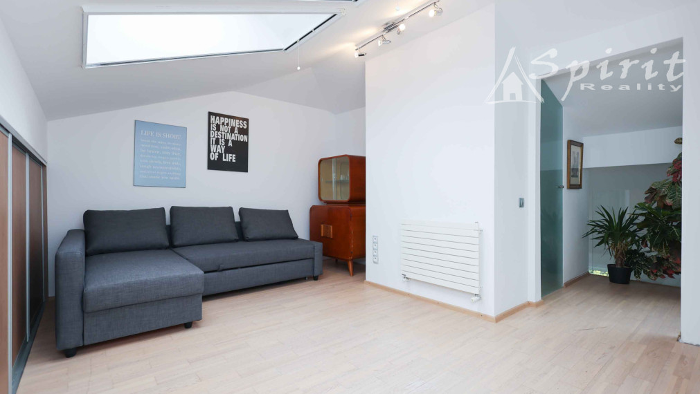 EXKLUZÍVNE NA PRENÁJOM | 5-IZBOVÝ MEZONET V HORSKOM PARKU, STARÉ MESTO